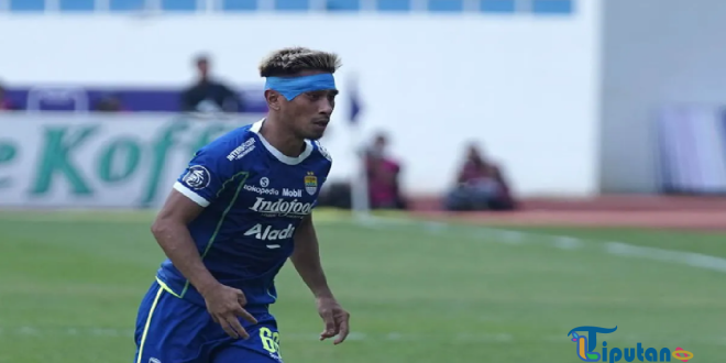 Bek Persib Syukuri Satu Poin Lawan Arema: Fokus Laga Berikutnya