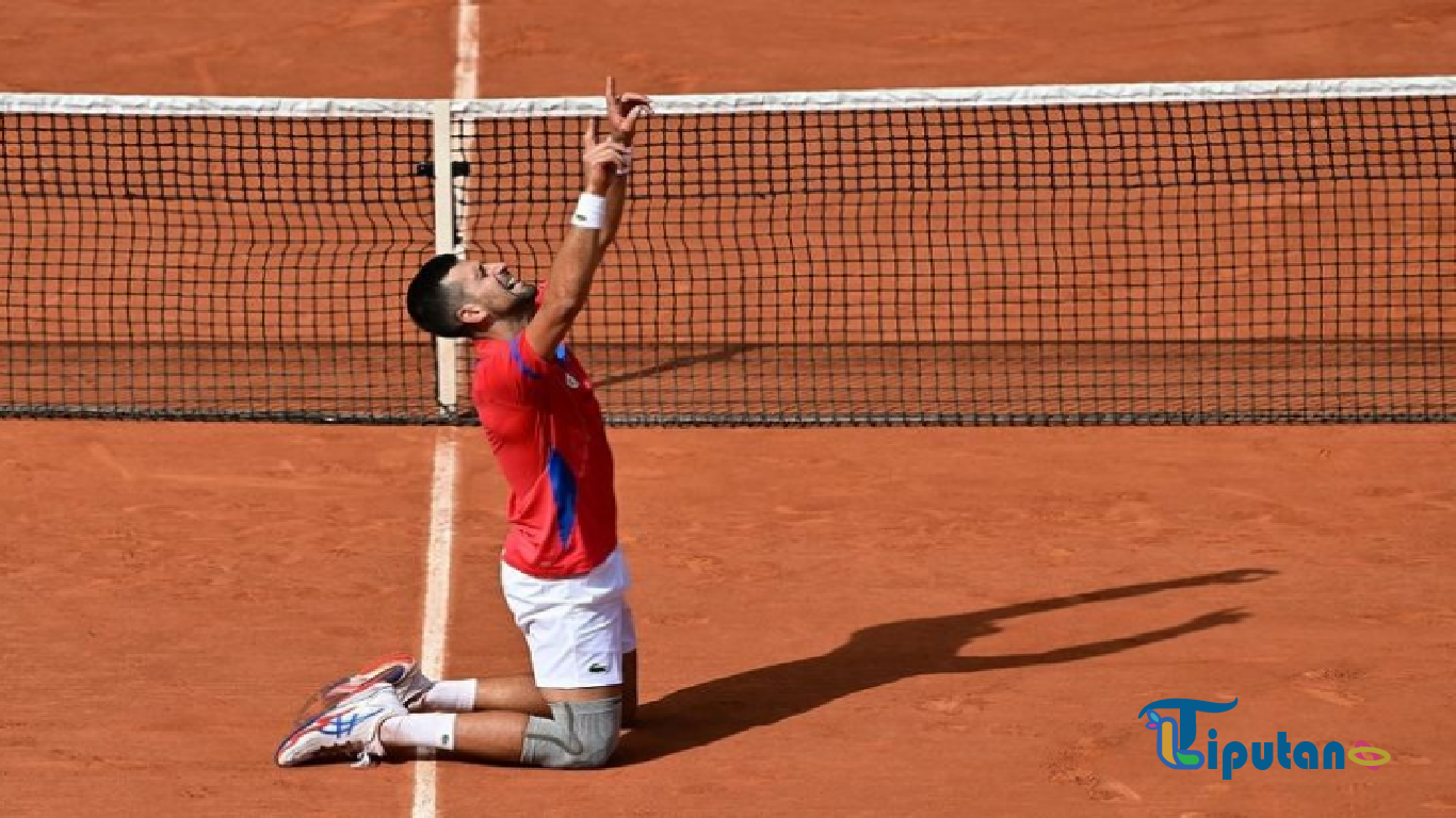 Djokovic Menangis, Berlutut di Lapangan, Akhirnya Raih Emas Olimpiade