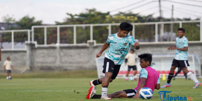 Jelang Timnas Indonesia U-17 vs Timnas India U-17, Nova Arianto Ungkap Ada 3 Pemain Alami Cedera