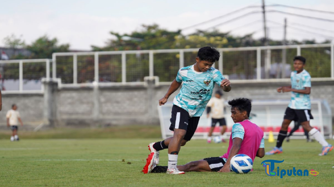 Jelang Timnas Indonesia U-17 vs Timnas India U-17, Nova Arianto Ungkap Ada 3 Pemain Alami Cedera