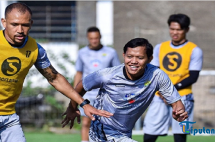 Penilaian Pelatih Persib untuk Debut Manis Dimas Drajad dan Adam Alis