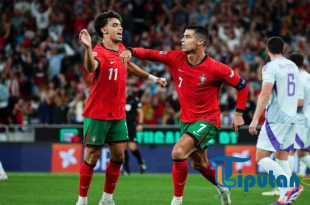 n Portugal dari Bangku Cadangan, Spanyol Menang Telak dengan 10 Pemain