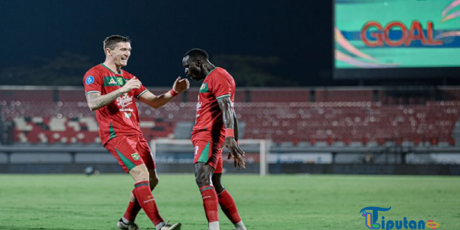 Hasil Liga 1: PSBS Biak Terkalahkan, Gol Perdana Flavio Silva Antar Persebaya ke Puncak