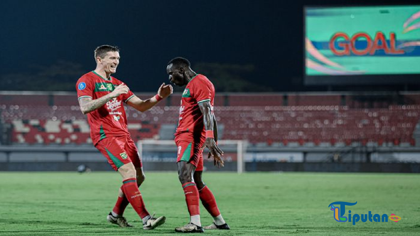 Hasil Liga 1: PSBS Biak Terkalahkan, Gol Perdana Flavio Silva Antar Persebaya ke Puncak