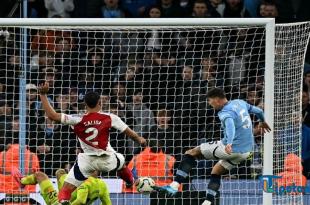 Hasil Liga Inggris: Trossard Dapat Kartu Merah Kontroversial, Arsenal Gagal Kalahkan Man City karena Gol di Menit Akhir