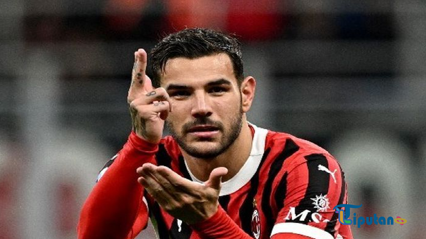 Paolo Maldini Memerlukan 25 Tahun, Sementara Theo Hernandez Hanya 6 Tahun untuk Menjadi Bek Terbaik AC Milan