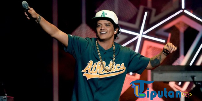 Penonton Bruno Mars Puas dengan Konser, namun Kecewa karena Venue