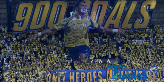 Ronaldo Pamer Momen Perayaan 900 Gol di Depan Suporter Al Nassr