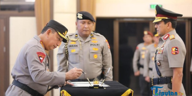 Kapolri Resmi Melantik Komjen Ahmad Dofiri Sebagai Wakapolri