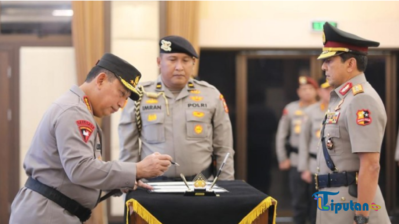 Kapolri Resmi Melantik Komjen Ahmad Dofiri Sebagai Wakapolri