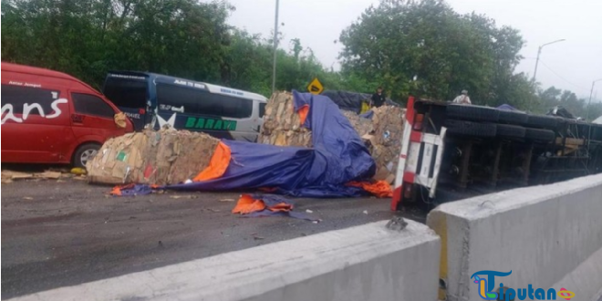 Penyebab Tabrakan Mengerikan di Tol Cipularang: Diduga Truk Alami Rem Blong