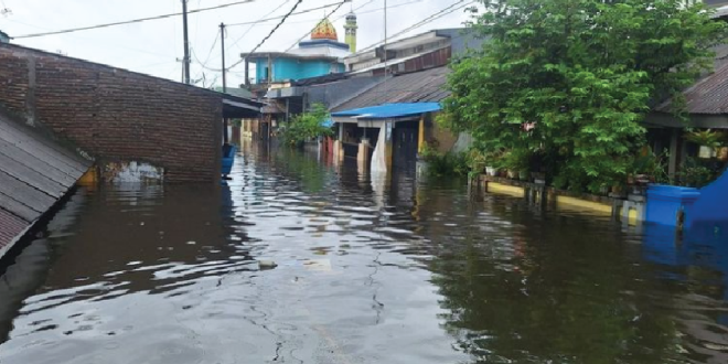 Banjir di Makassar: Pengungsi Mengeluhkan Gatal-Gatal dan Masuk Angin