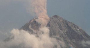 Gunung Semeru Erupsi Empat Kali, Kolom Abu Mencapai 1.100 Meter