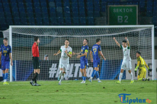 Reaksi Pelatih Zhejiang FC Setelah Gagal Lolos Meski Menang atas Persib