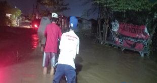 Banjir Tiba-Tiba Terjadi, Gegerkan Warga Dawuan Cirebon