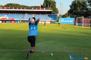 True Bangkok United Mulai Latihan Throw-In untuk Pratama Arhan, Tak Heran Semua Ball Boy Diberikan Handuk