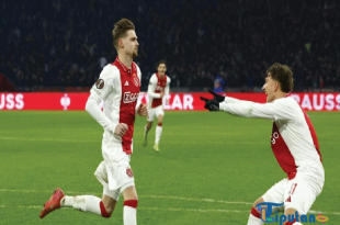 Hasil Playoff Liga Europa Dini Hari Tadi: Ajax dan Roma Lolos