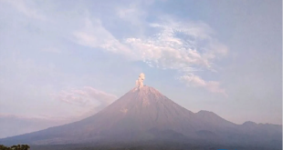 Gunung Semeru Erupsi Rabu Pagi, Letusan Capai 1.000 Meter